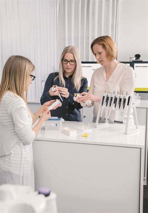 kalibrering af pipetter|Akkrediteret kalibrering og reparation af pipetter i henhold til.